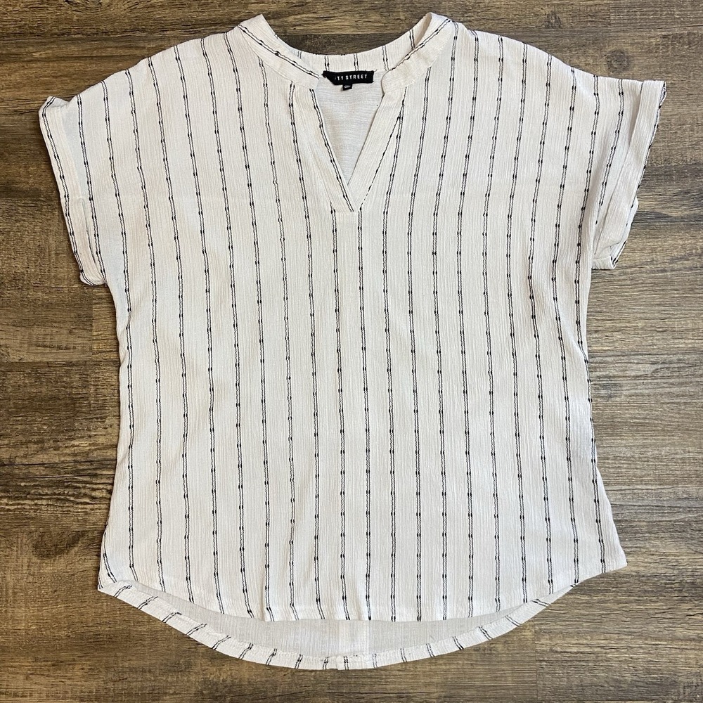 Fifty Street Women XL Textured Stripe Split Blouse Minimalist Officecore Coastal